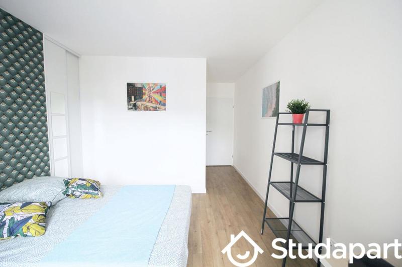 Chambre - 12 m² - 1 pièce