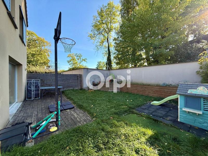 Maison - 102 m² - 5 pièces