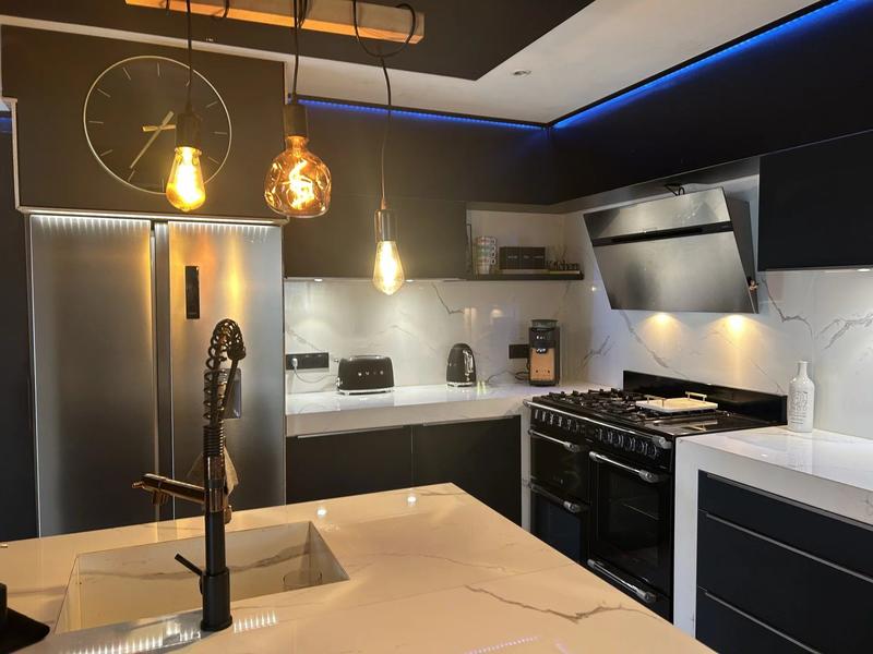 Maison - 97 m² - 4 pièces