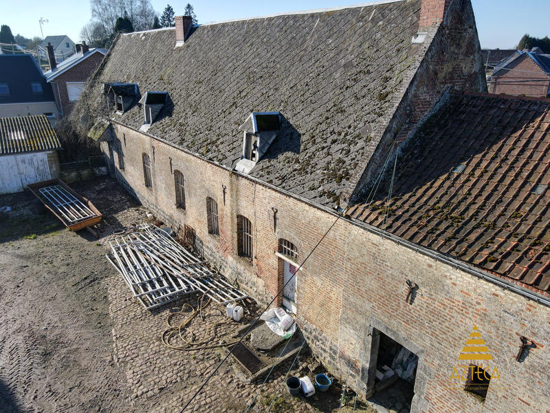 Maison - 260 m² - 4 pièces