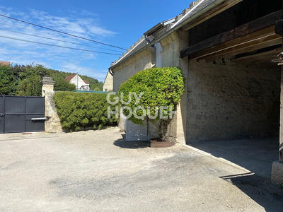 Maison - 215 m² - 8 pièces