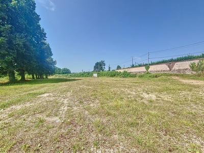 Terrain - 10 571 m²