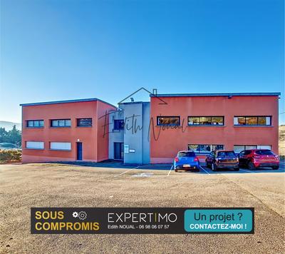 Appartement - 206 m² - 8 pièces