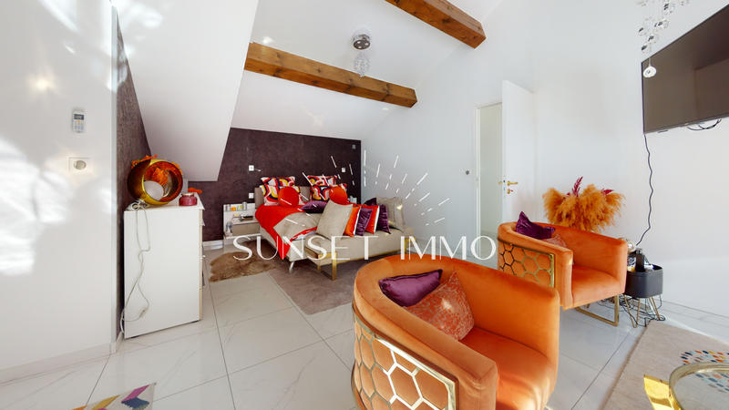 Maison - 500 m² - 10 pièces