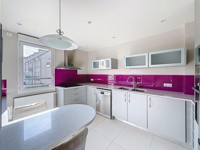 Appartement - 81 m² - 3 pièces