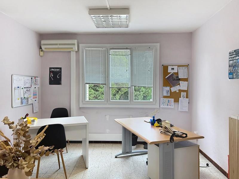 Bureau - 175 m² - 8 pièces