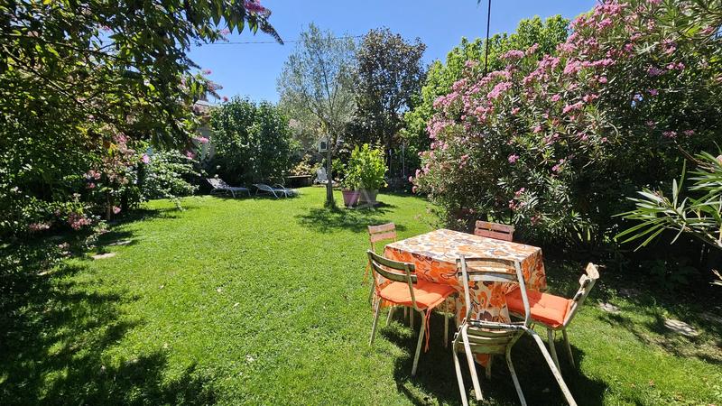 Maison - 530 m² - 15 pièces