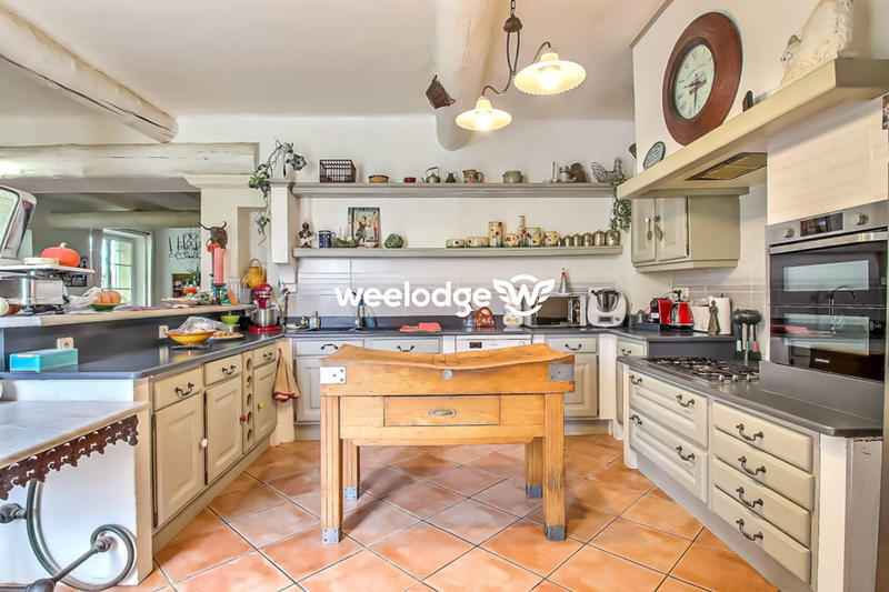 Bastide - 558 m² - 10 pièces