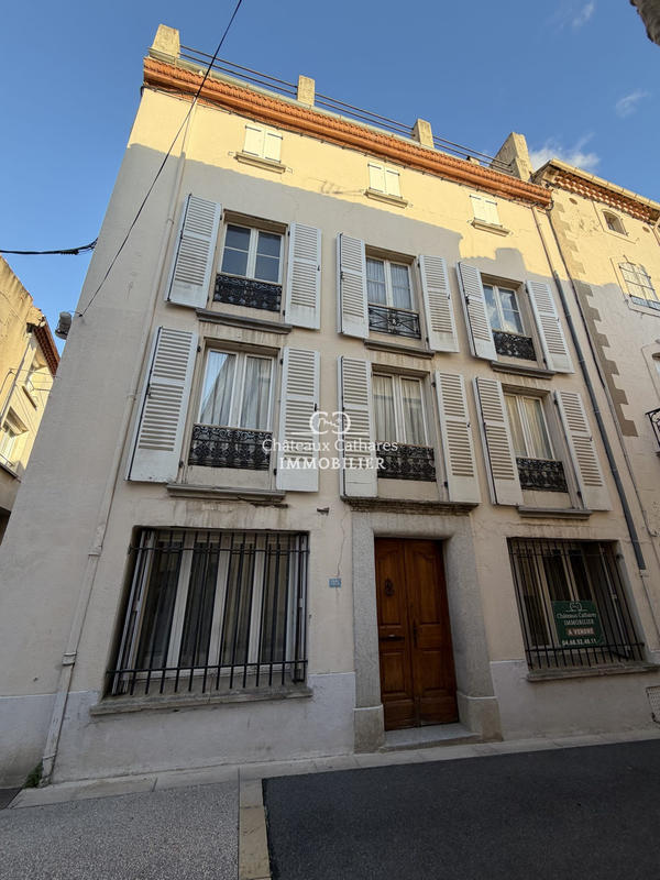 Maison ancienne - 337 m² - 10 pièces