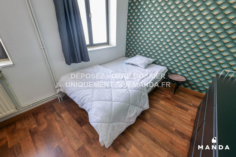 Chambre - 14 m² - 7 pièces
