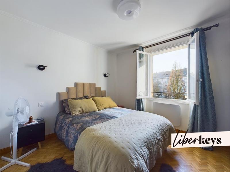 Maison - 280 m² - 7 pièces