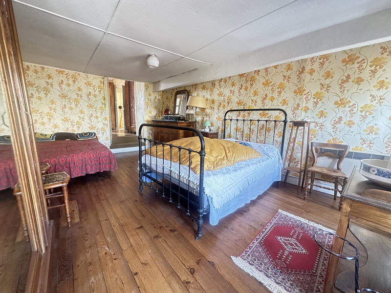 Maison - 102 m² - 6 pièces