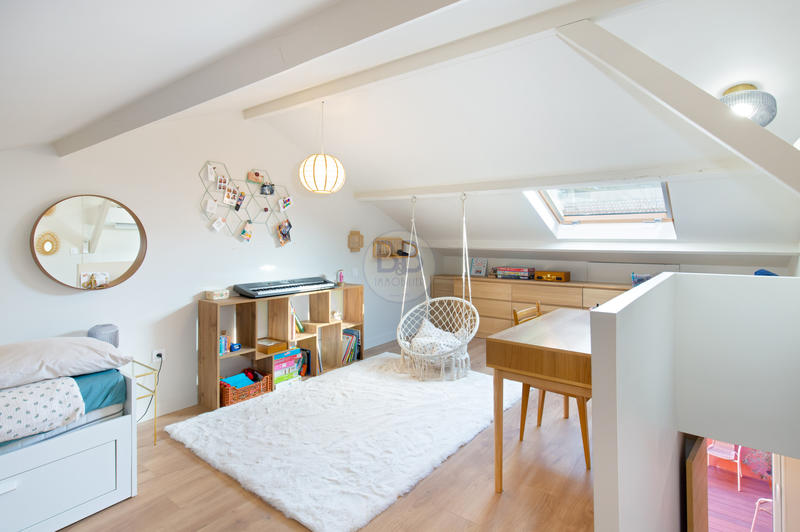 Appartement - 160 m² - 5 pièces