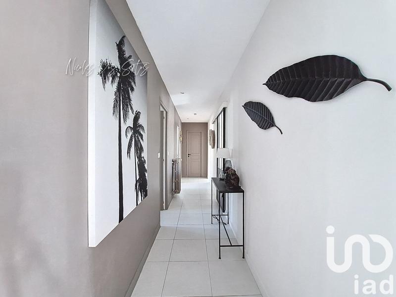 Maison - 200 m² - 5 pièces