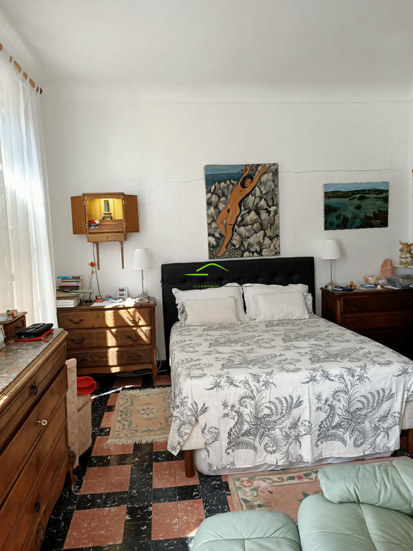 Propriété - 209 m² - 7 pièces