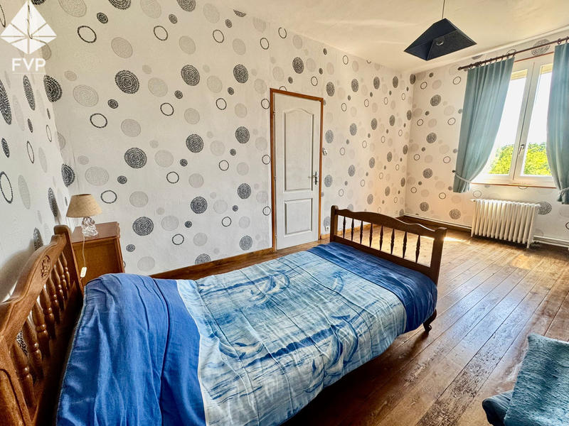 Propriété - 166 m² - 6 pièces