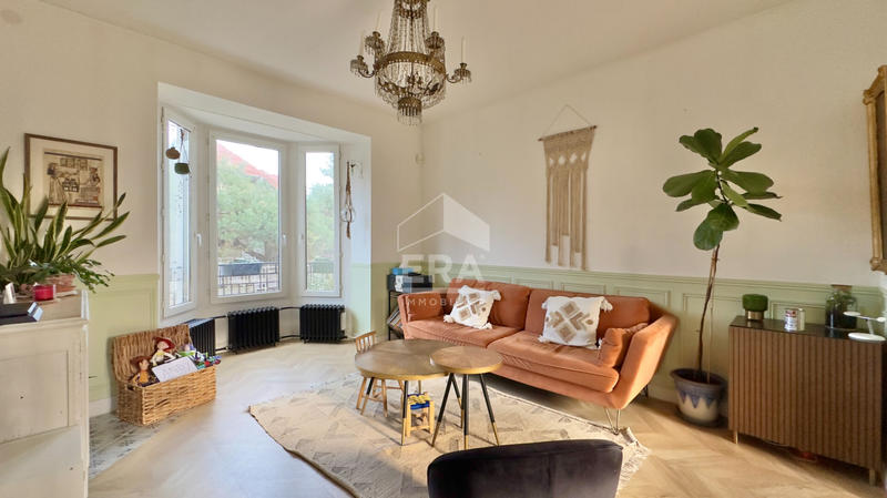 Maison - 93 m² - 5 pièces