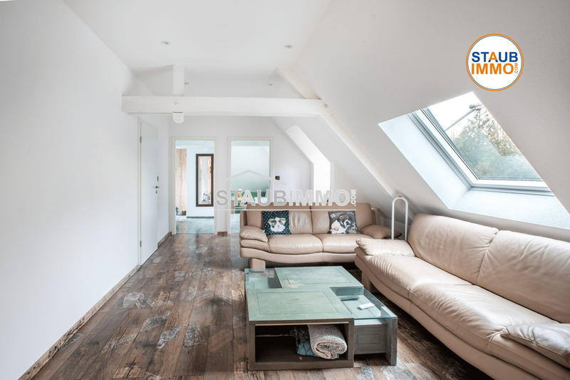 Maison - 271 m² - 13 pièces