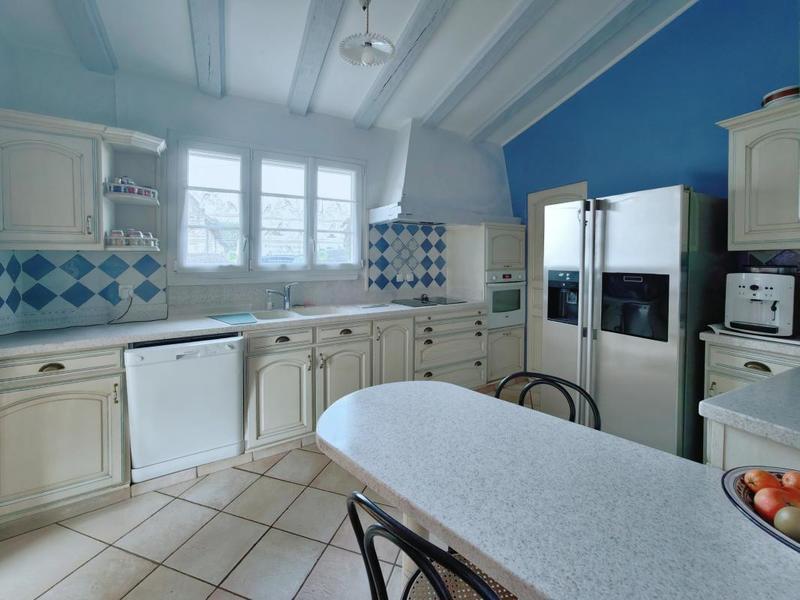 Maison - 166 m² - 8 pièces