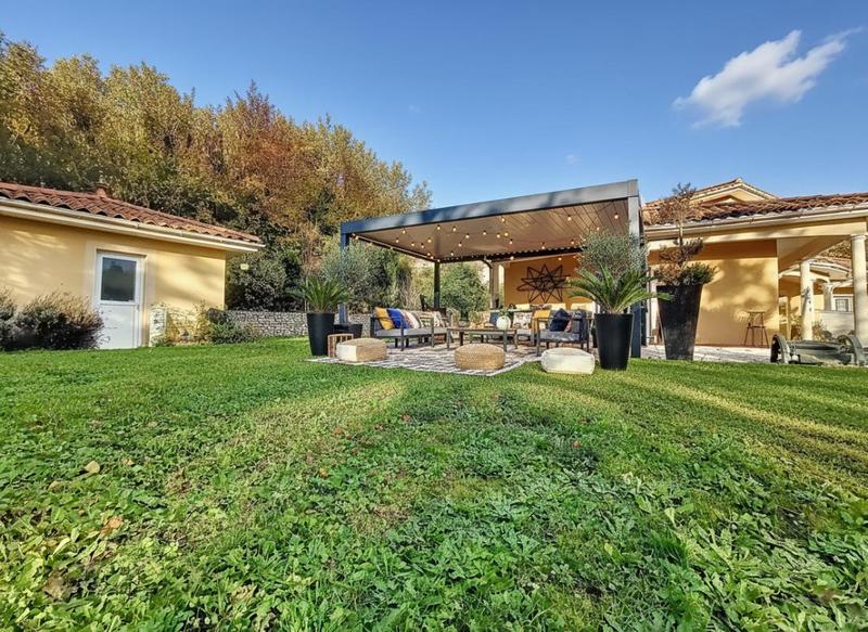 Villa - 150 m² - 4 pièces