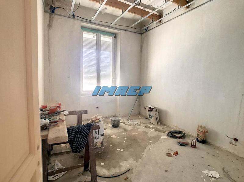 Immeuble - 154 m² - 6 pièces