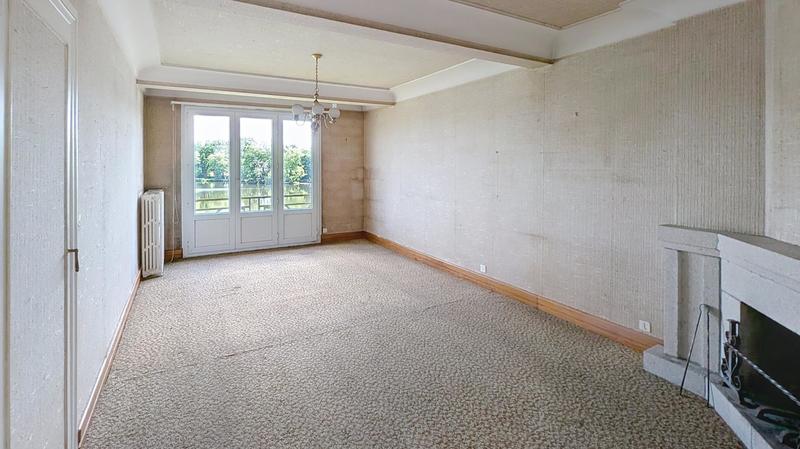 Maison - 189 m² - 10 pièces