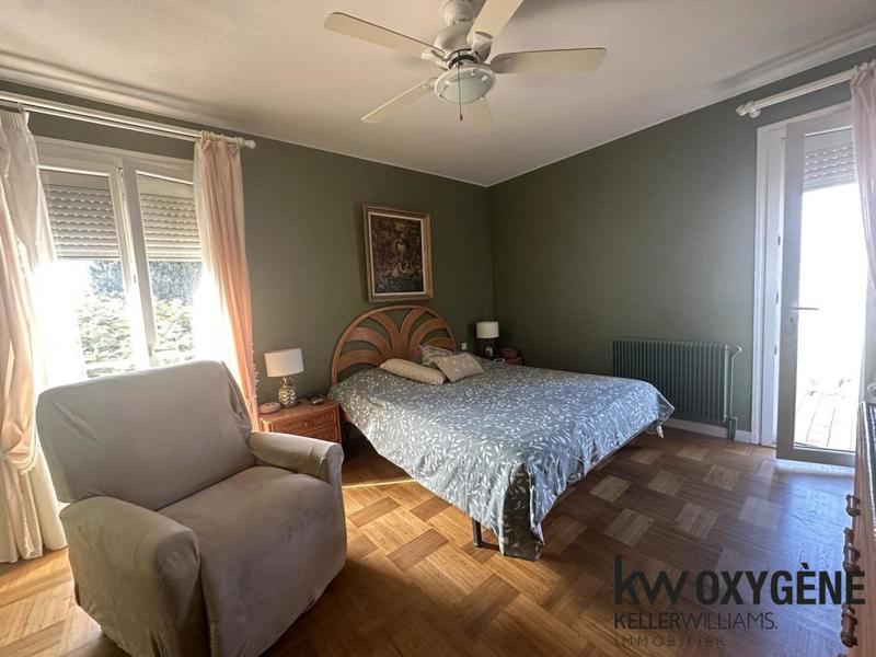 Maison - 185 m² - 6 pièces