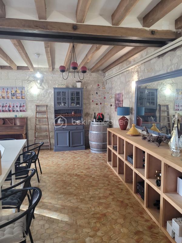 Maison de village - 361 m² - 12 pièces