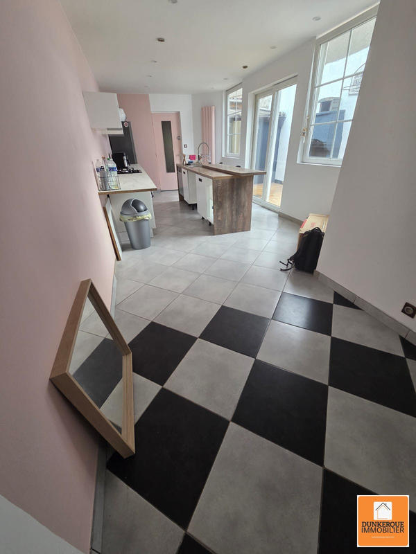 Maison - 178 m² - 5 pièces