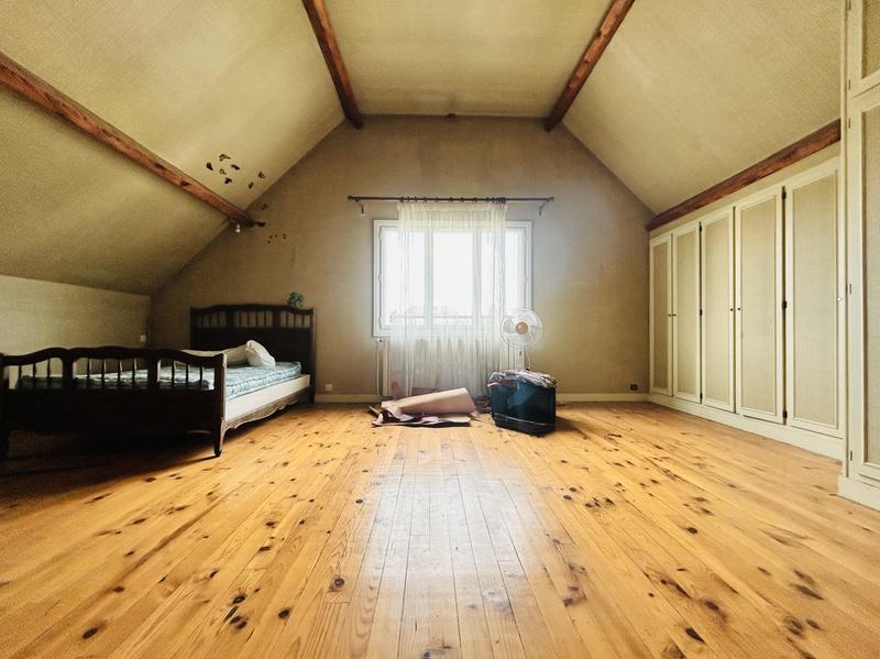 Maison traditionnelle - 138 m² - 6 pièces