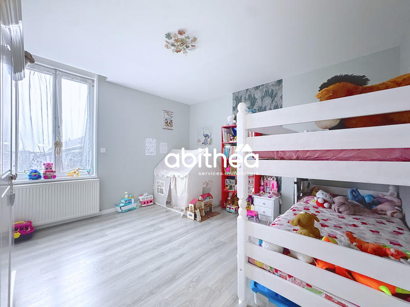 Maison - 198 m² - 8 pièces