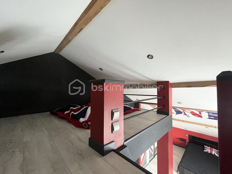 Maison - 166 m² - 6 pièces