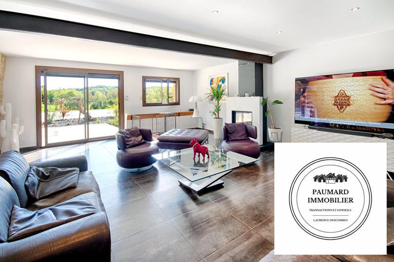 Bastide - 248 m² - 9 pièces