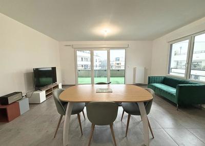 Appartement - 86 m² - 4 pièces