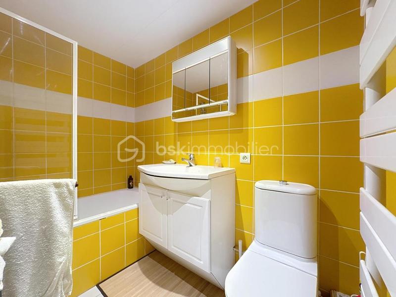 Propriété - 290 m² - 10 pièces