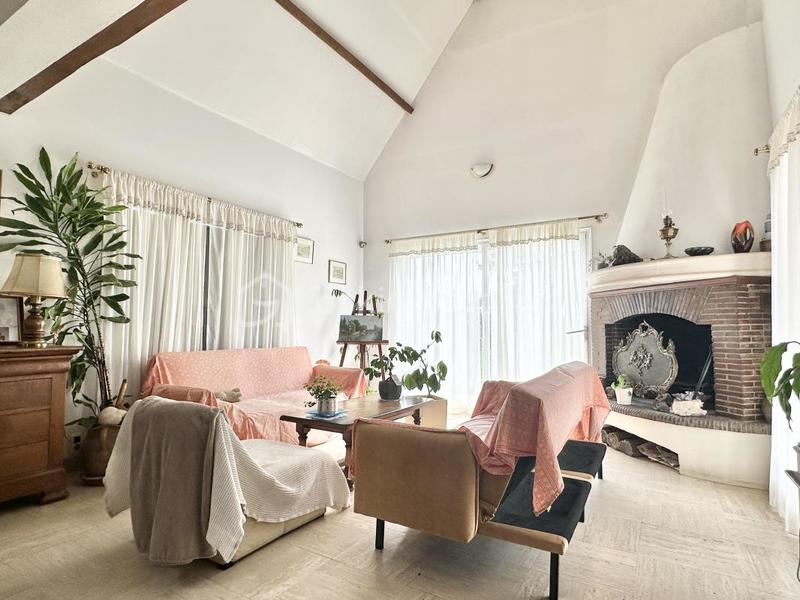 Maison - 152 m² - 8 pièces