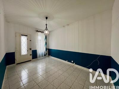 Maison - 64 m² - 4 pièces