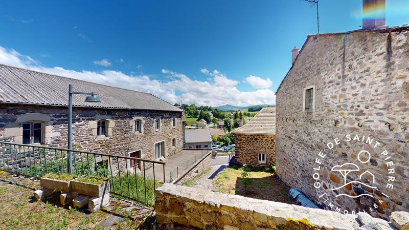 Maison - 110 m² - 9 pièces