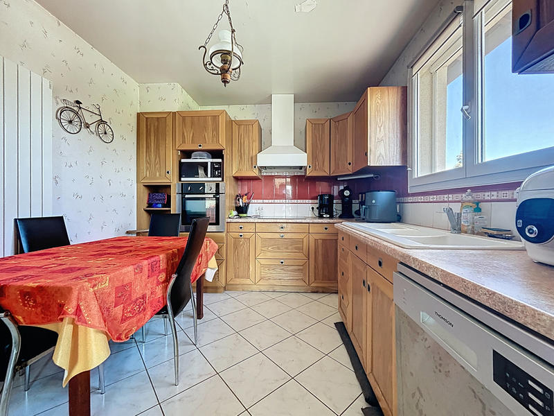 Maison - 143 m² - 7 pièces