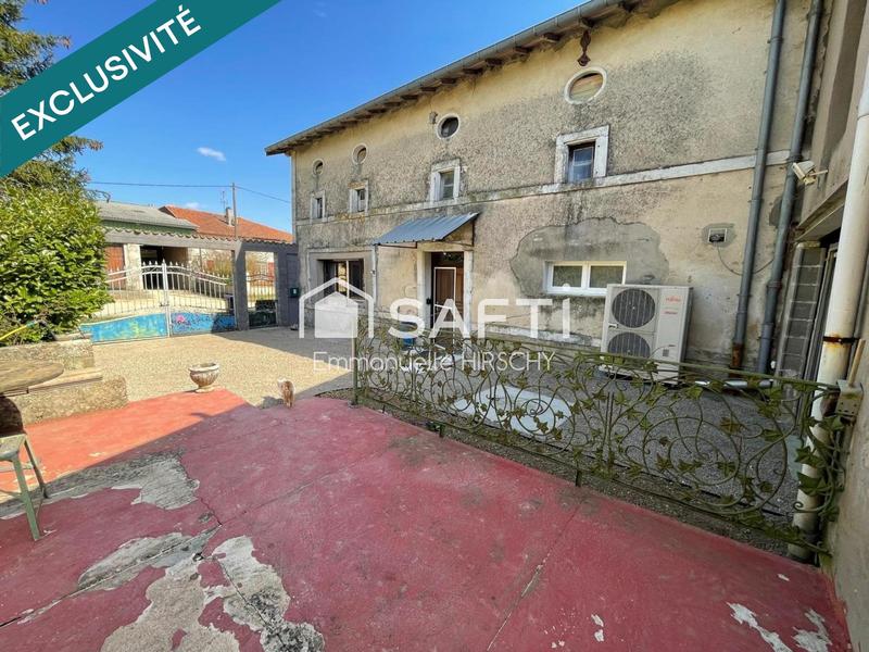 Maison - 256 m² - 9 pièces