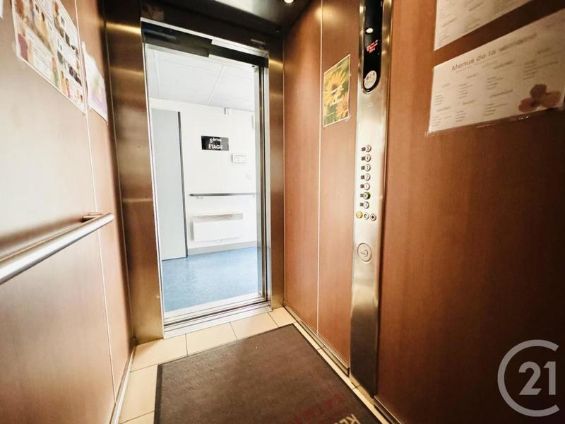 Studio - 18 m² - 1 pièce