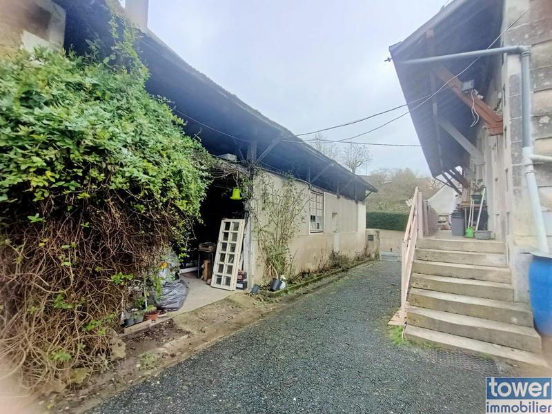 Maison - 99 m² - 5 pièces