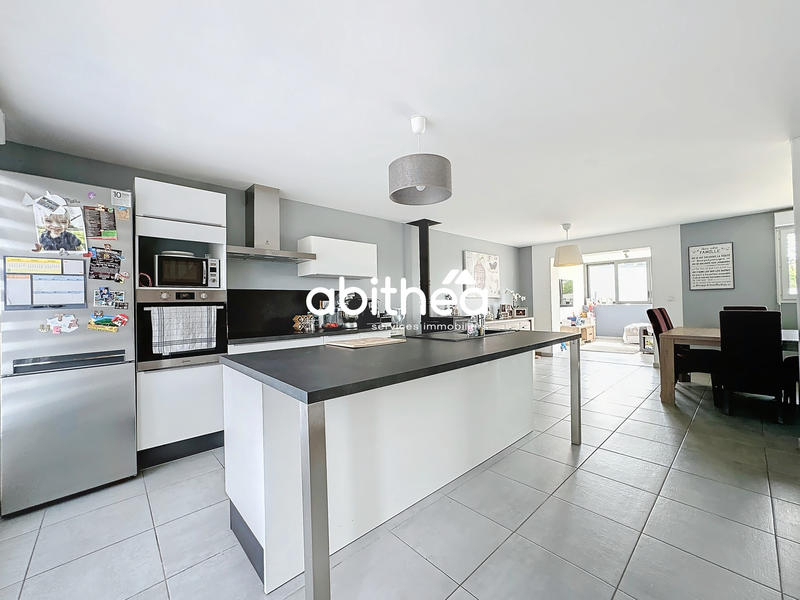 Maison - 105 m² - 5 pièces