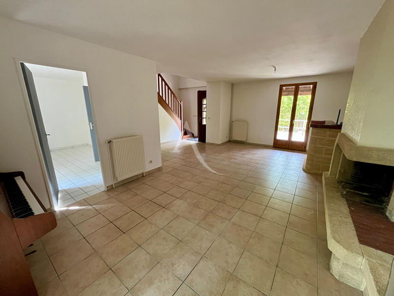 Maison - 118 m² - 6 pièces