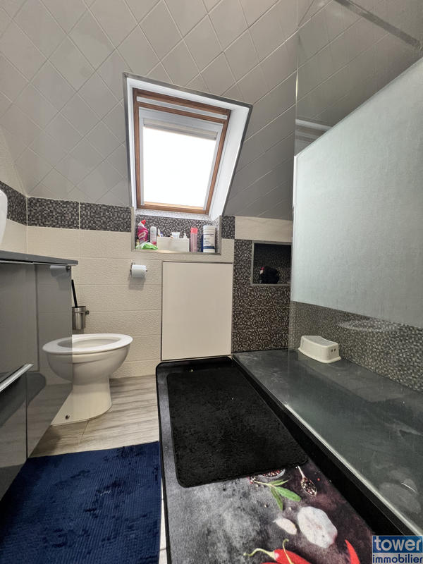 Maison - 110 m² - 6 pièces