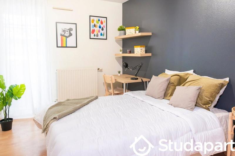 Chambre - 9 m² - 1 pièce