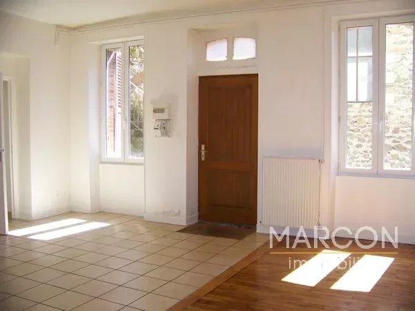 Maison - 428 m² - 18 pièces