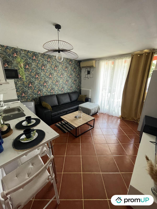 Appartement - 93 m² - 6 pièces