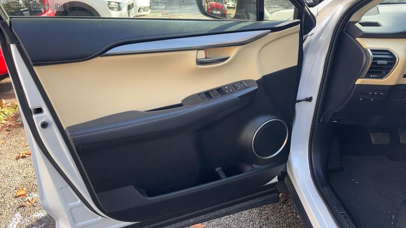 Lexus Nx 300h 2.5 Vvt-i 197 Hybrid Awd E-Cvt Luxe - Automatique