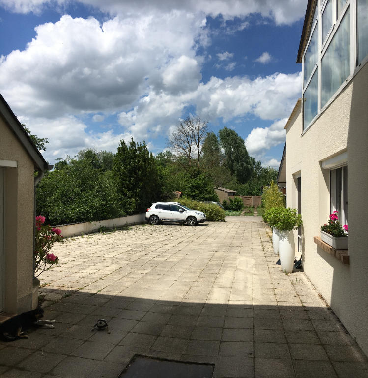 Appartement - 83 m² - 3 pièces